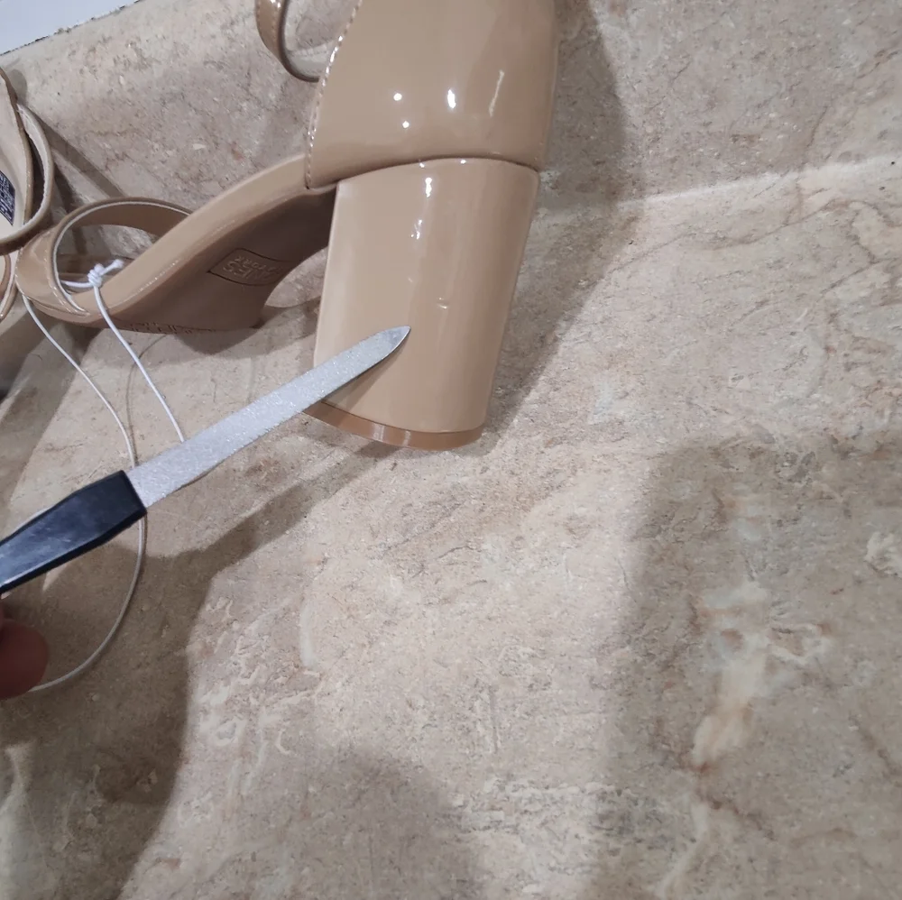 Women's Jones New York Early Dress High Block Heels Size 7.5 In Beige Color - Picture 7 of 7